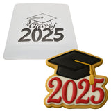 a cookie with a graduation cap on it