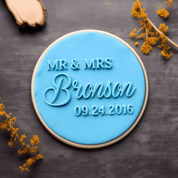 CUSTOM Cookie Embosser & Cutter Wedding Names with Date, Cookie Biscuit Stamp Fondant Wedding Clay Cake Decorating Icing Cupcakes Debosser Cookie Cutter Lady 