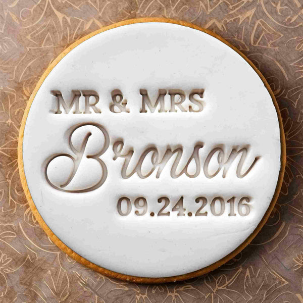 CUSTOM Cookie Stamp & Cutter Wedding Names with Date, Cookie Biscuit Stamp Fondant Wedding Clay Cake Decorating Icing Cupcakes Cookie Cutter Lady 