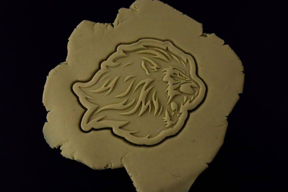 Lion Cookie Cutter | Stamp | Stencil #A Animals & Dinosaurs Cookie Cutter Lady 