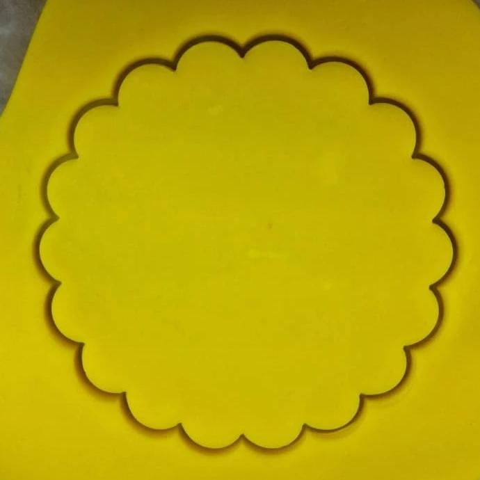 Fluted Circle Cookie Cutter - Fondant & Plaques